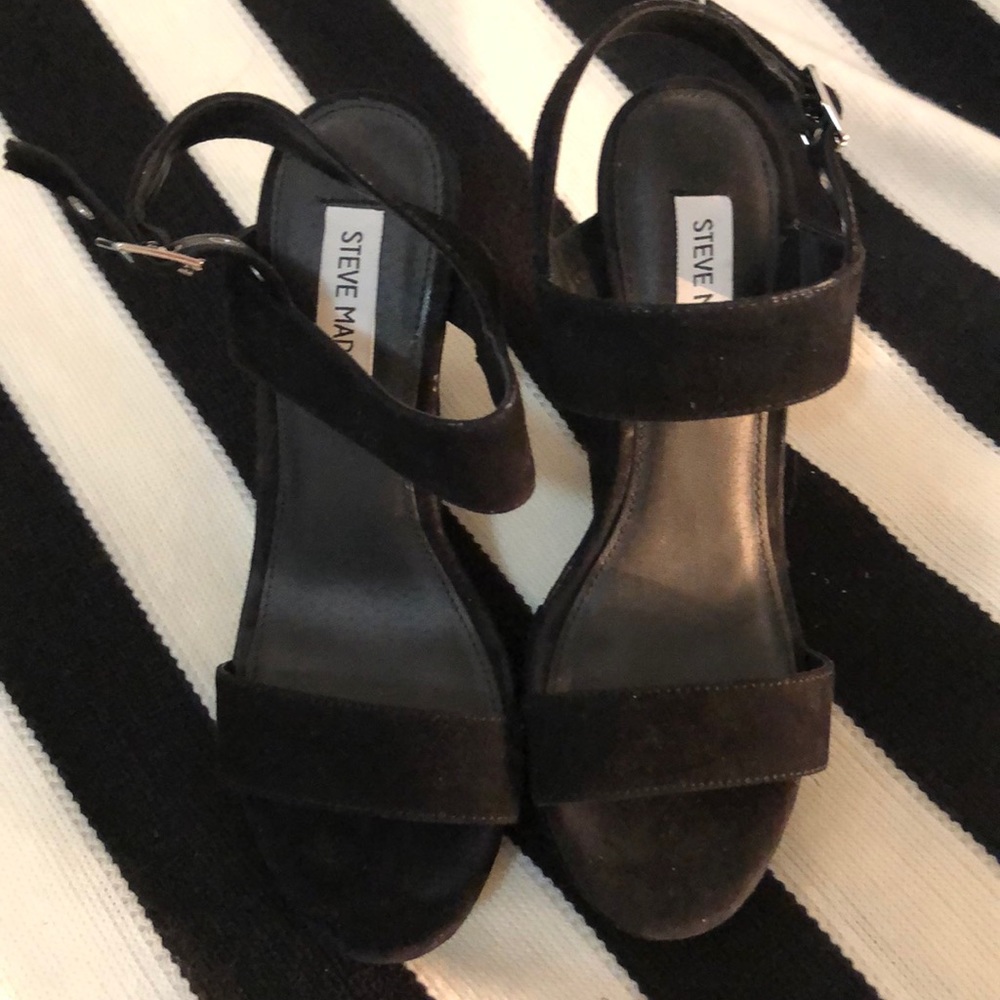 Black Steve Madden Suede wedged. Size 8